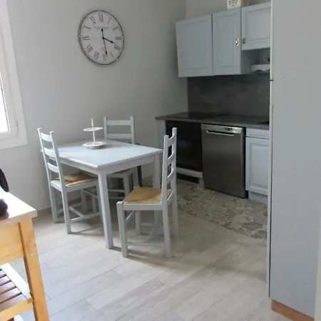 アパート Superbe T2 Centre-ville Avec Garage Ferme Et Securise *